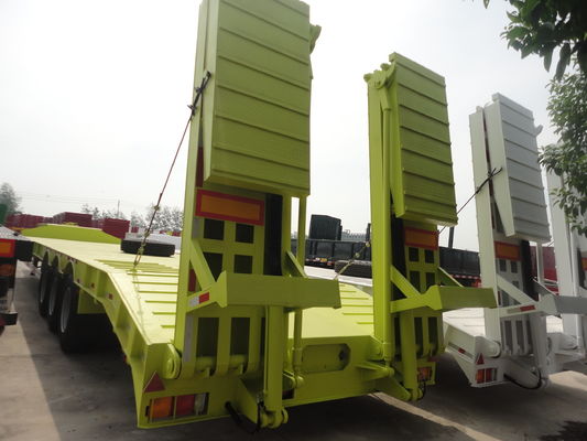 CIMC HUAJUN 3 asse pesante basso letto semirimorchio con rampa idraulica carico utile massimo 70TON
